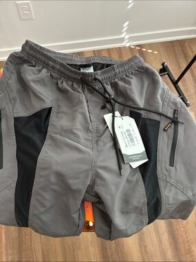 Men's Cycling Loose Long Distance Shorts Drawstrings in Gray with Black Panels